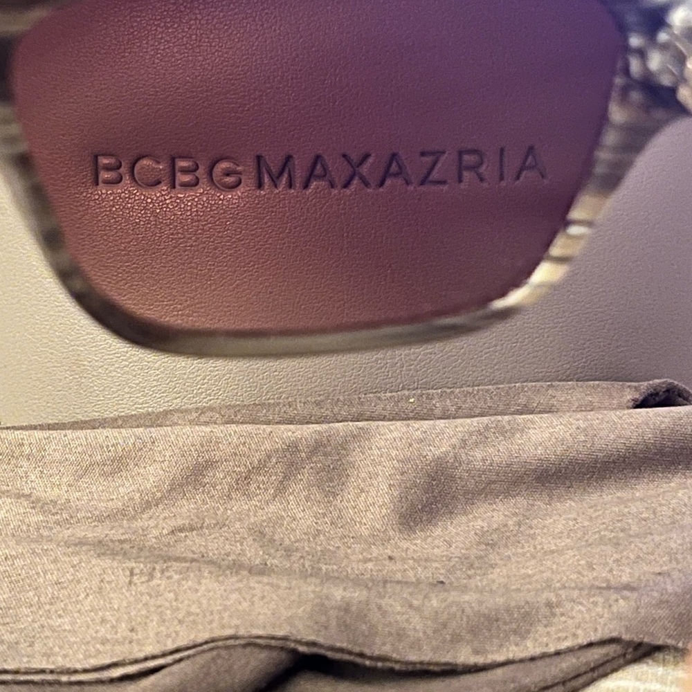 BCBGMaxAzria Lana Sunglasses - Picture 5 of 16